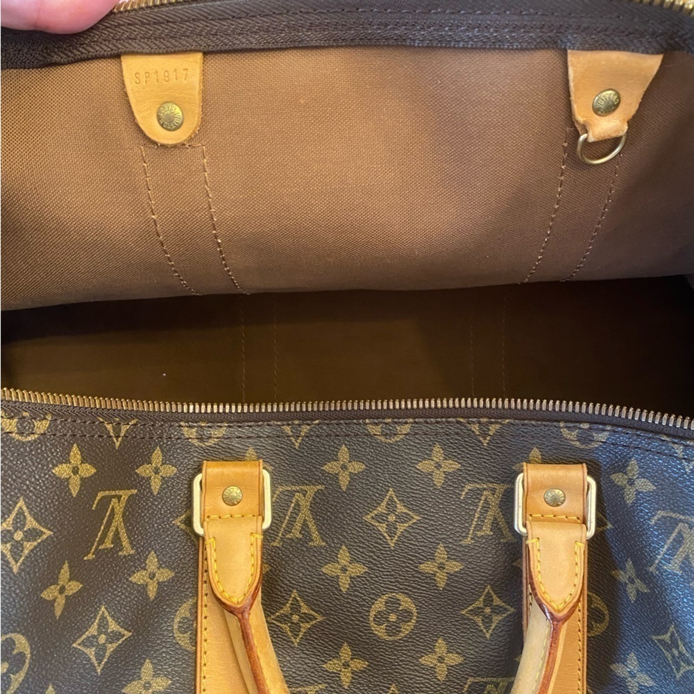 Louis Vuitton Keepall 50 Monogram - Picture 9 of 14